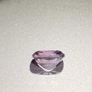 Paarsachtig grijze spinel