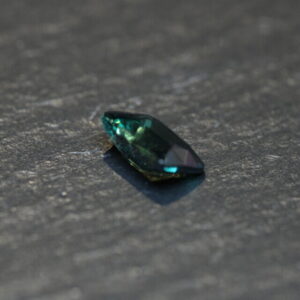teal saffier