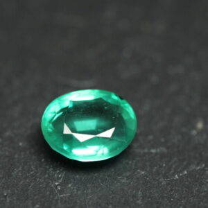 Groene Smaragd – 1,68 ct – Ovaal Geslepen – IGI Gecertificeerd (VS / Minor Oil)
