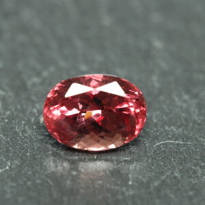 Perzikroze Malaya Granaat – 2,7 ct – Ovaal Gemengd Geslepen – Eye Clean