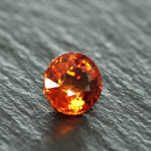 Mandarijn Spessartien Granaat – 3,18 ct – Ovale Mixed Cut – Eye Clean (Nigeria)